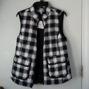 Croft & Barrow Black and White Vest